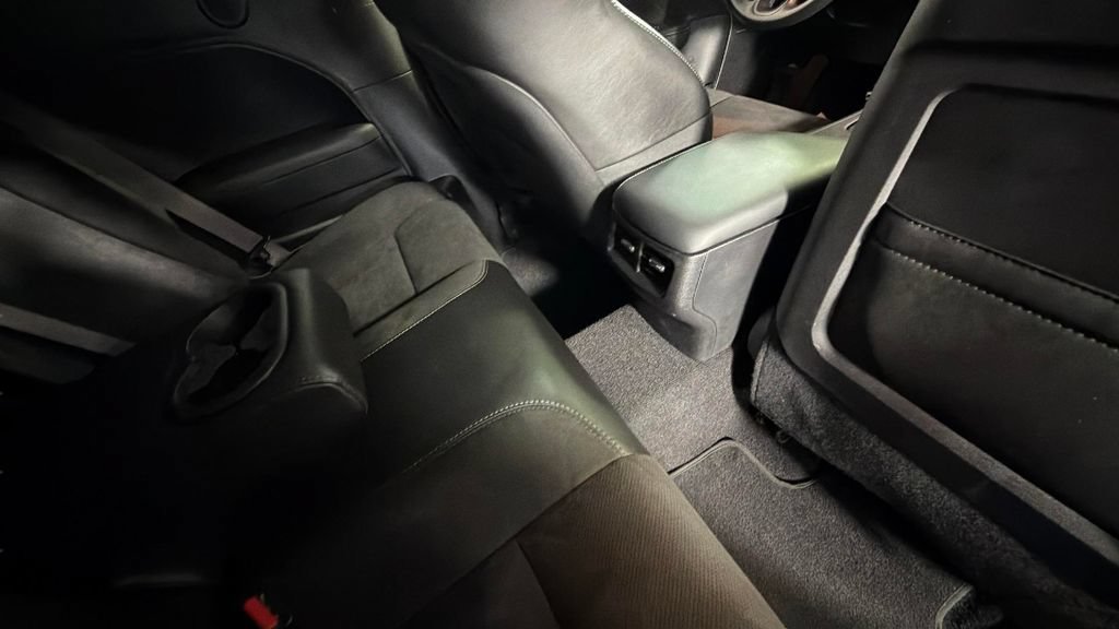 Used 2023 Dodge Challenger R/T w/ Plus Package RWD image 29