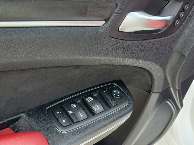Used 2012 Chrysler 300 SRT8 w/ 19-Premium Speaker Group RWD image 22