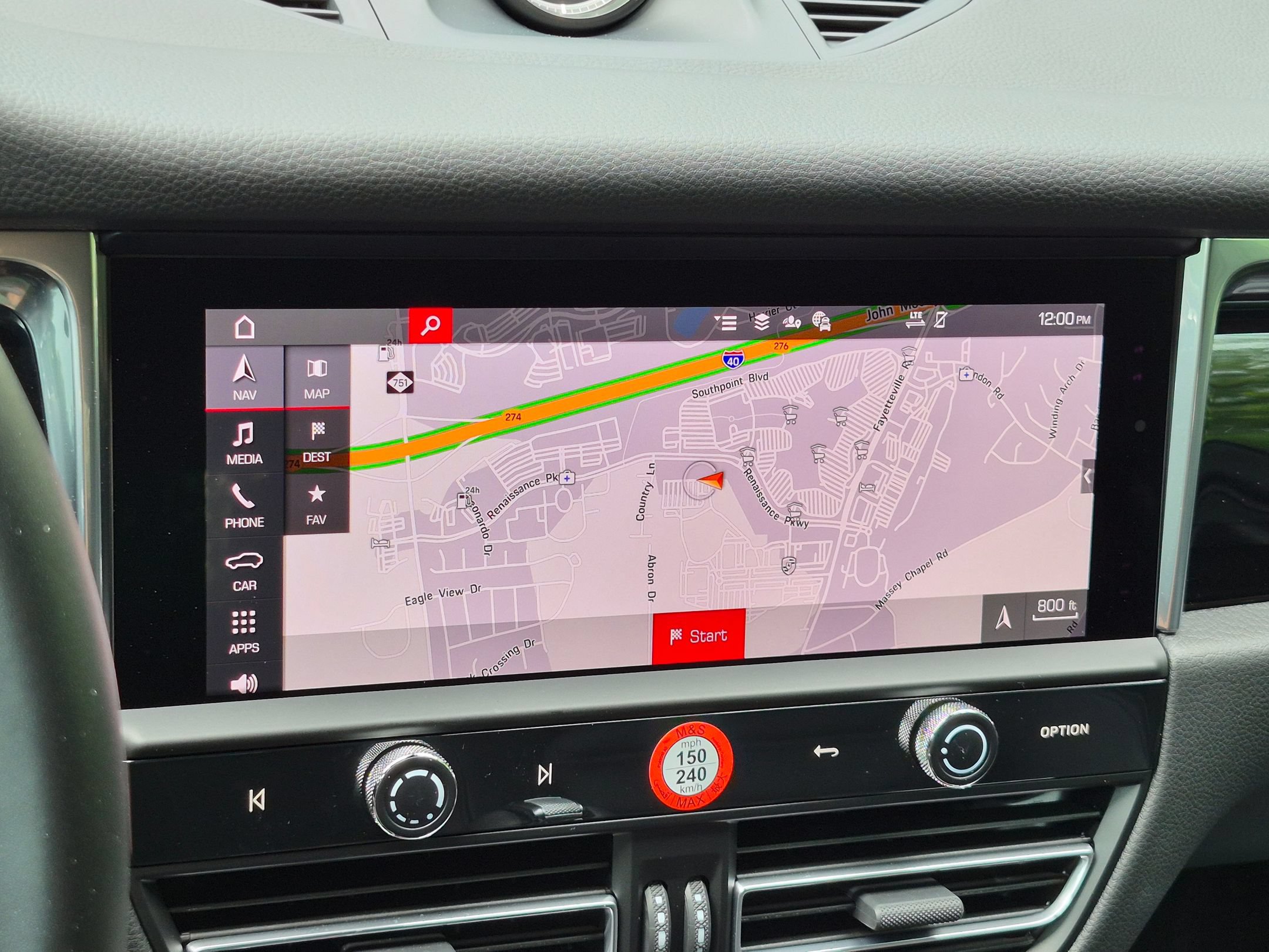 Certified 2026 Porsche Macan AWD/4WD image 16