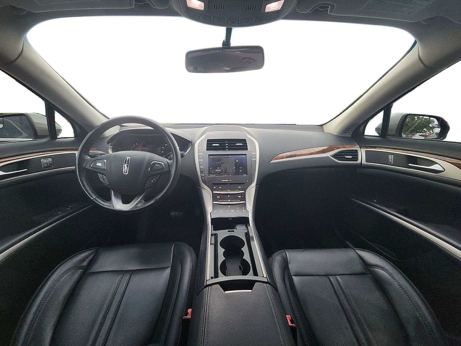 Used 2016 Lincoln MKZ FWD image 13