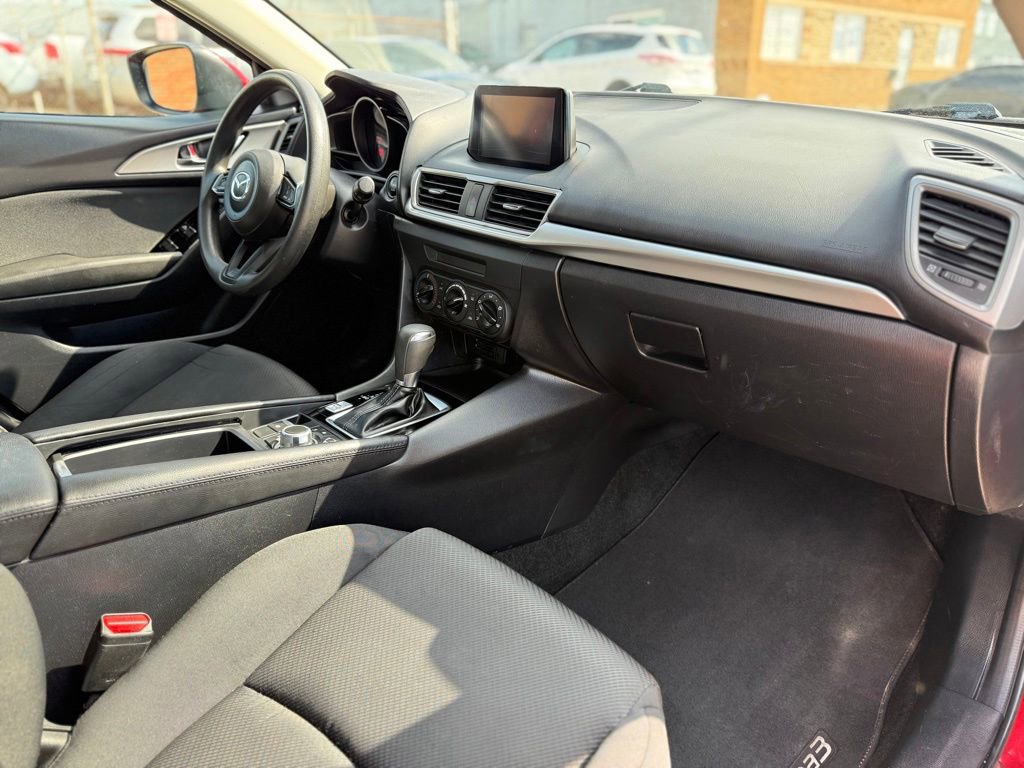Used 2018 MAZDA MAZDA3 Sport FWD image 22