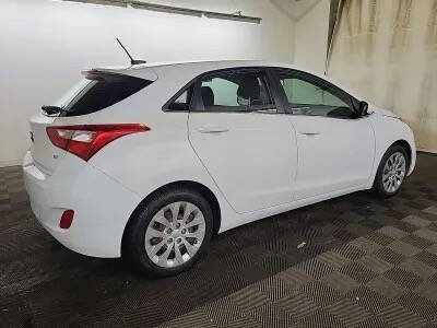 Used 2017 Hyundai Elantra GT image 7