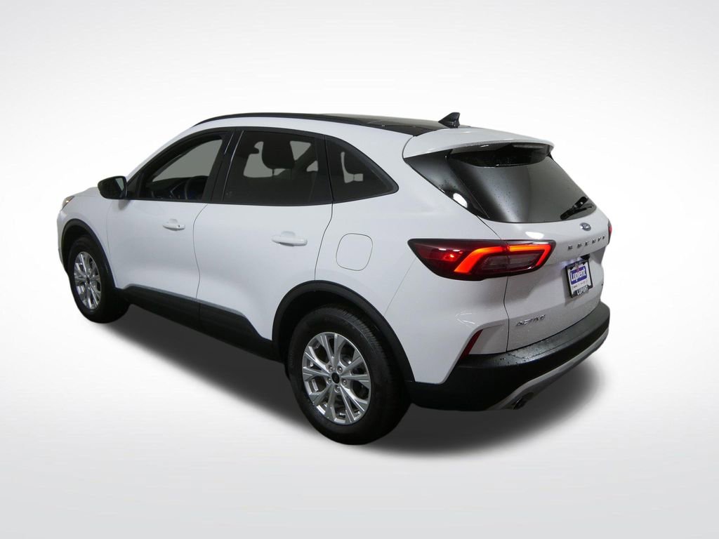 Used 2026 Ford Escape Active w/ Cold Weather Package AWD/4WD image 8