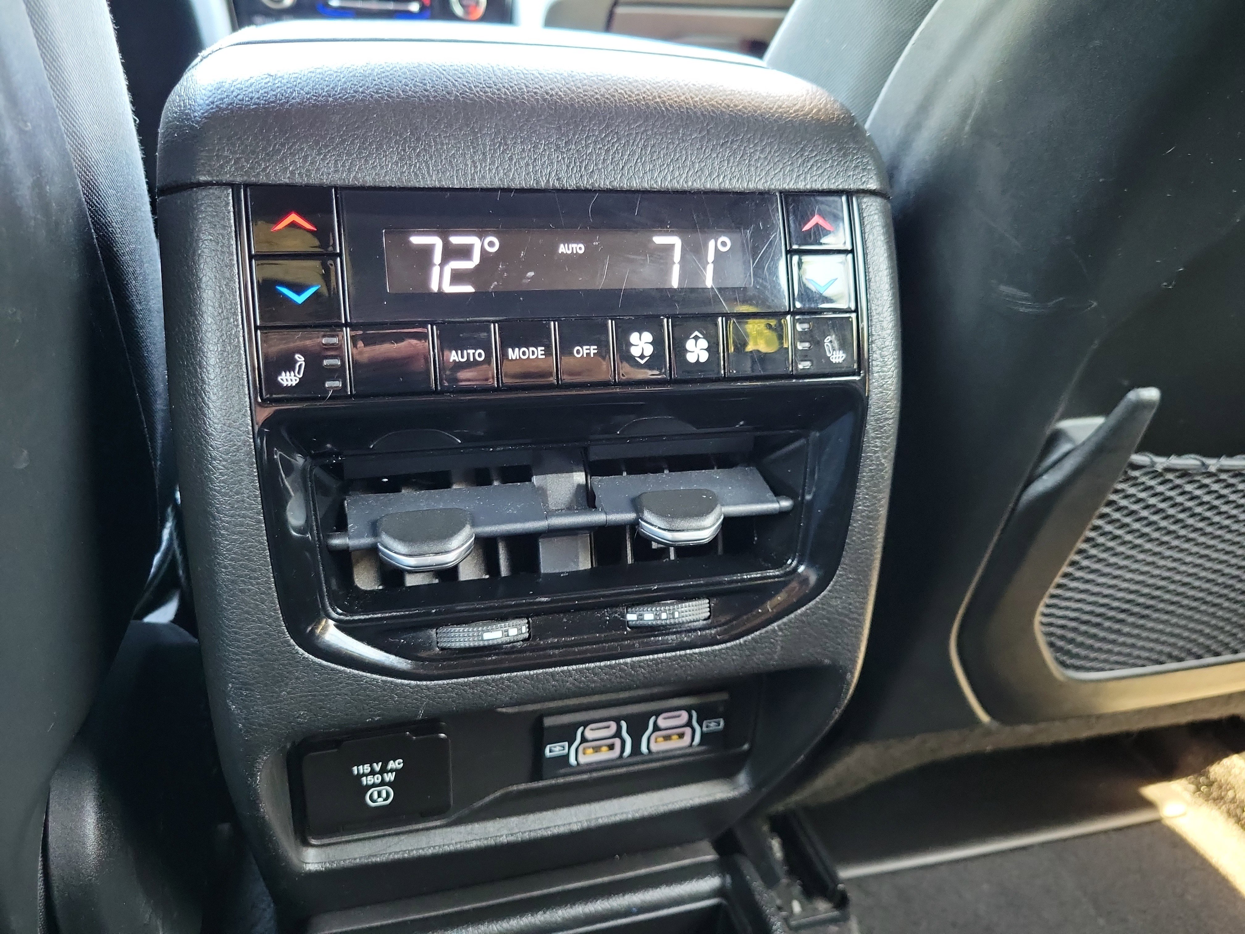 Used 2021 Jeep Grand Cherokee L Overland w/ Luxury Tech Group IV RWD image 14