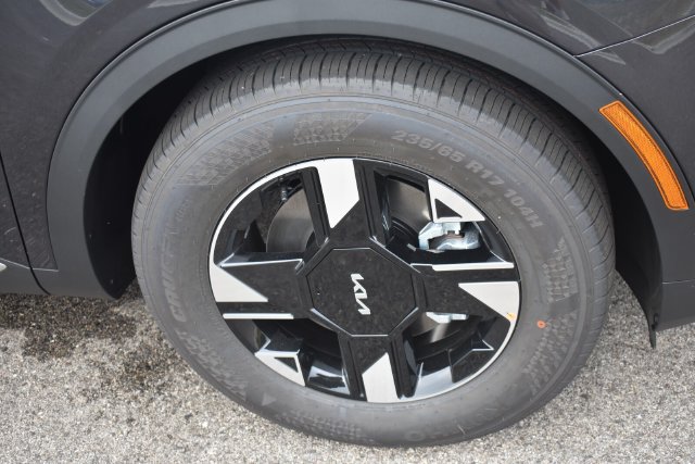 New 2026 Kia Sportage LX FWD image 12