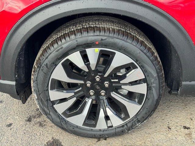 New 2026 Ford Explorer Platinum w/ LUX Leather Package image 8