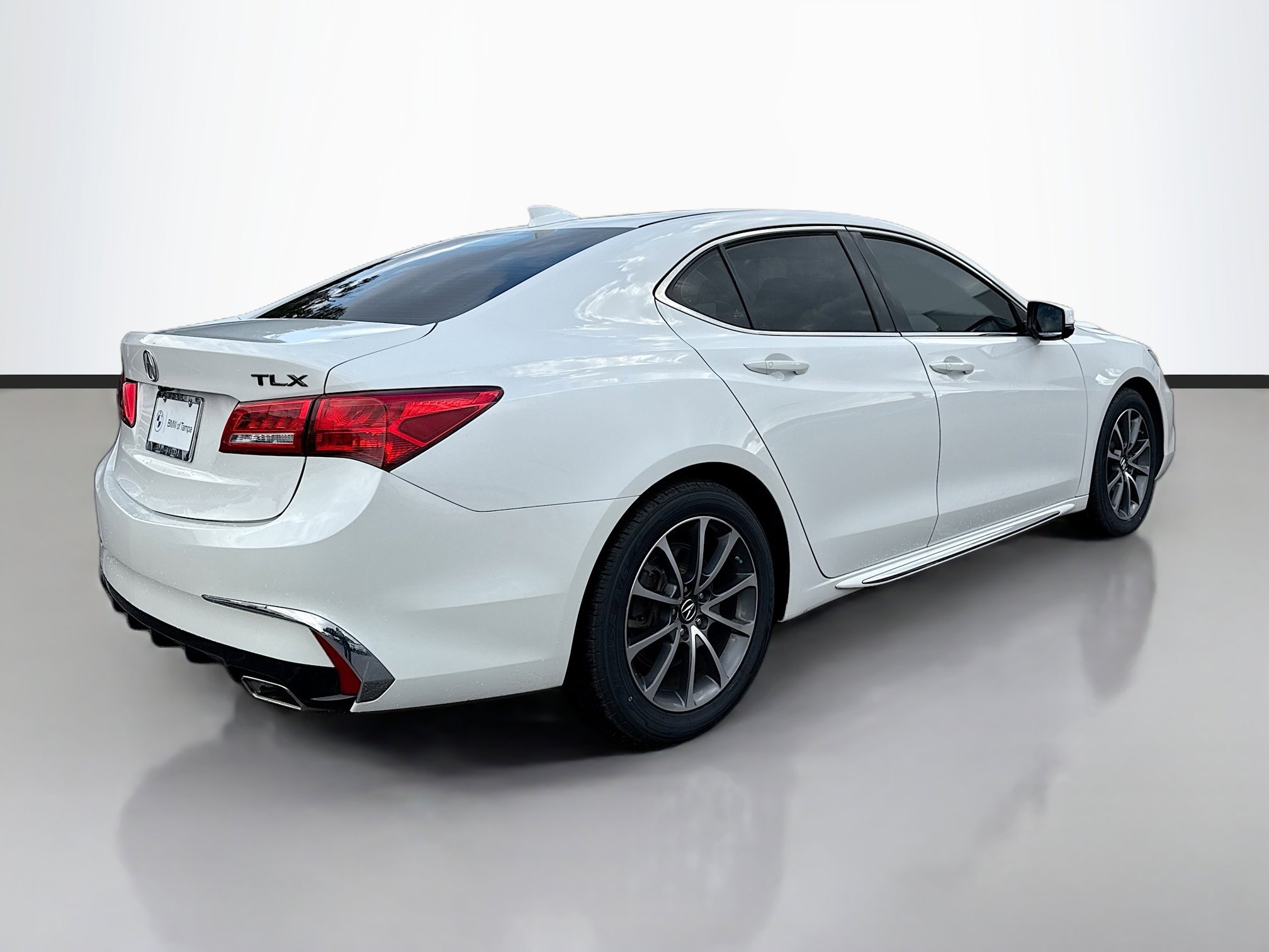 Used 2018 Acura TLX V6 w/ Technology Package image 3