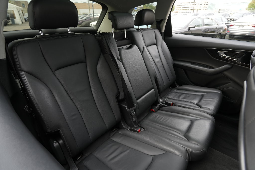 Used 2018 Audi Q7 3.0T Premium Plus AWD/4WD image 31