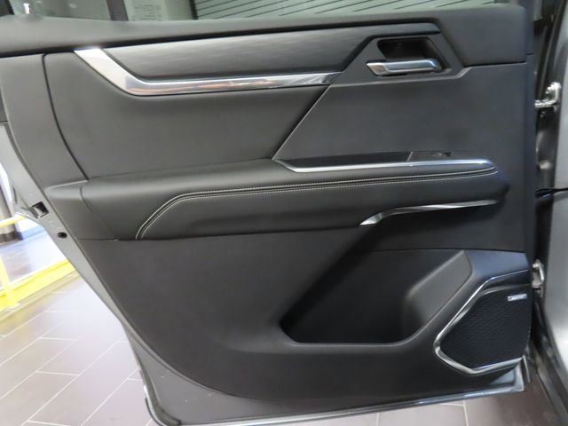 Used 2024 GMC Acadia Elevation w/ Luxury Package image 11