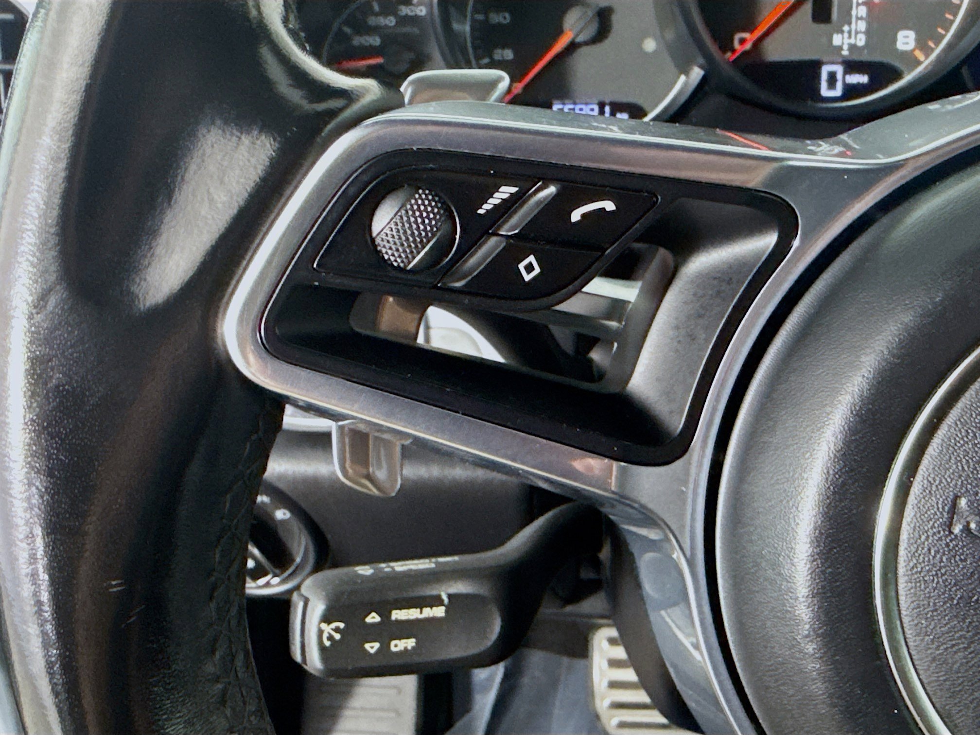 Used 2018 Porsche Cayenne GTS image 14