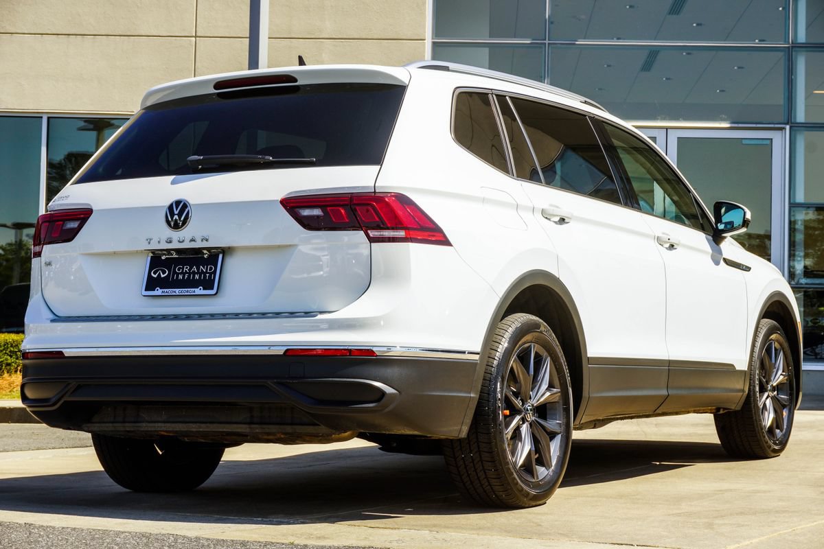 Used 2022 Volkswagen Tiguan SE FWD image 12