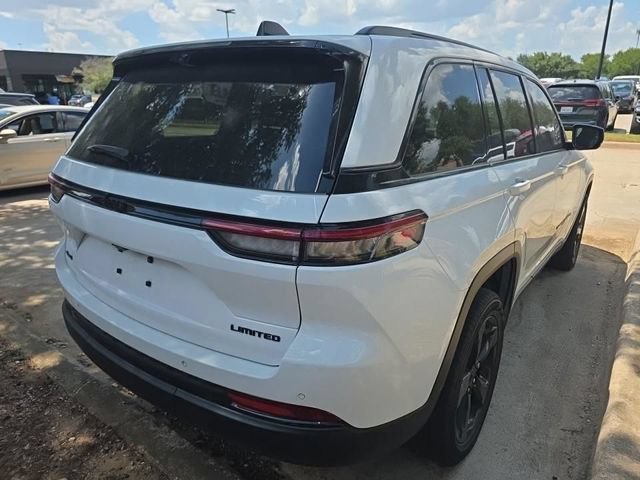 Used 2023 Jeep Grand Cherokee Limited w/ Luxury Tech Group II AWD/4WD image 11