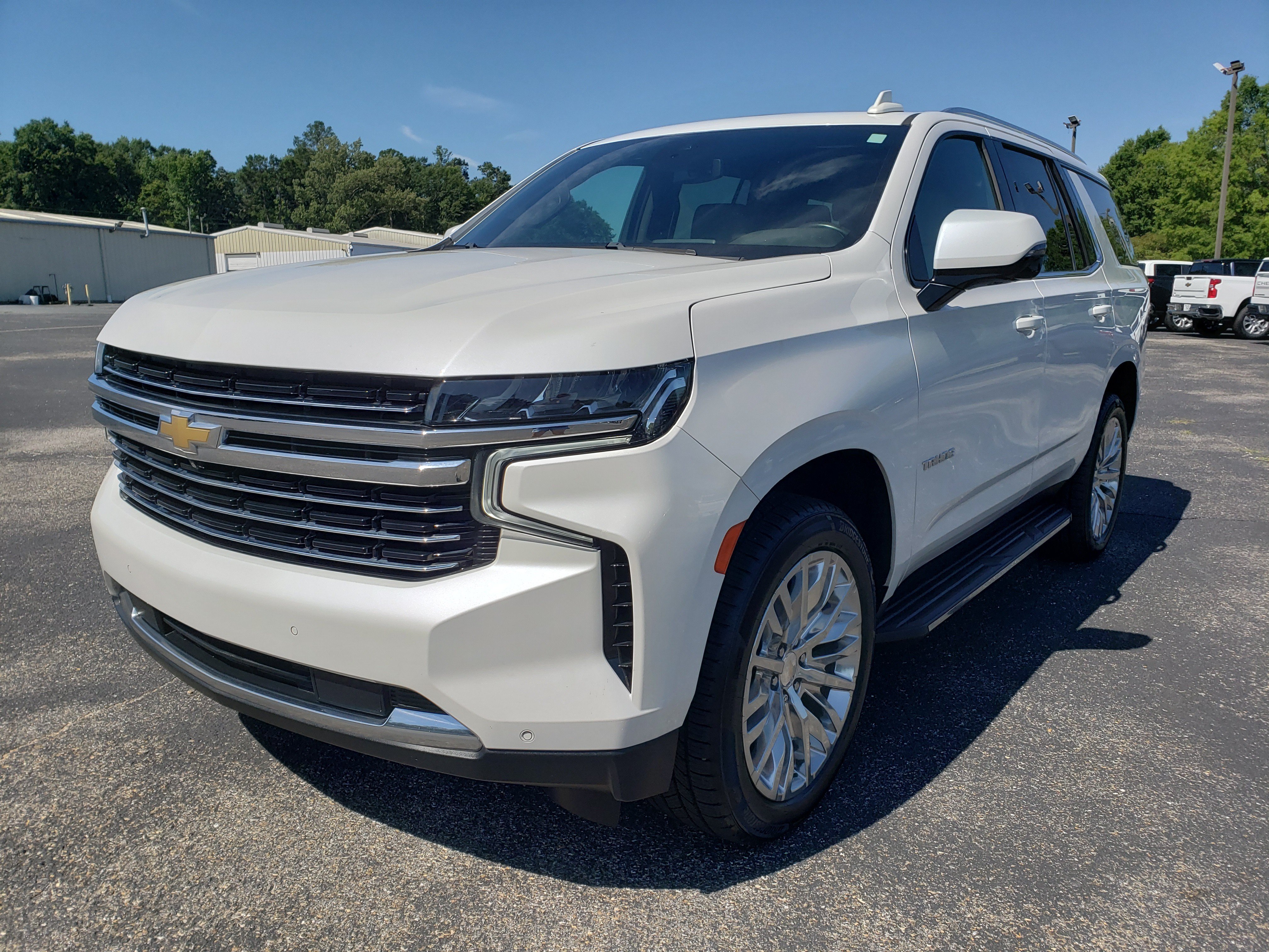 Used 2023 Chevrolet Tahoe LT w/ LT Signature Plus Package RWD image 2