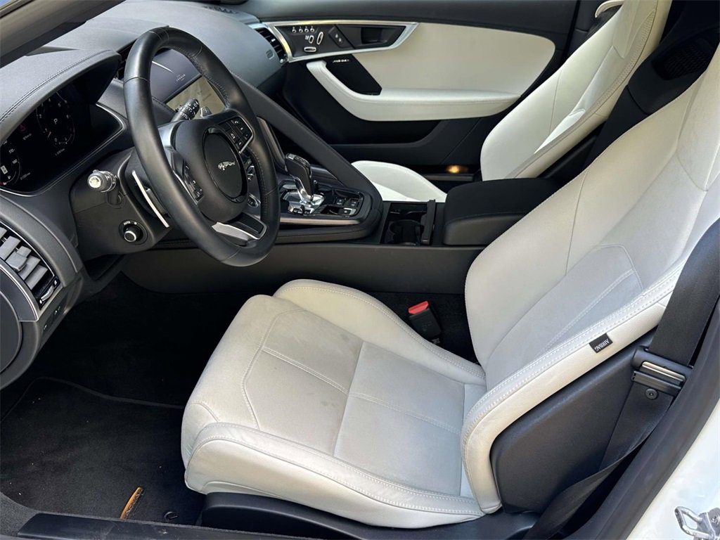 Used 2023 Jaguar F-TYPE Coupe image 5