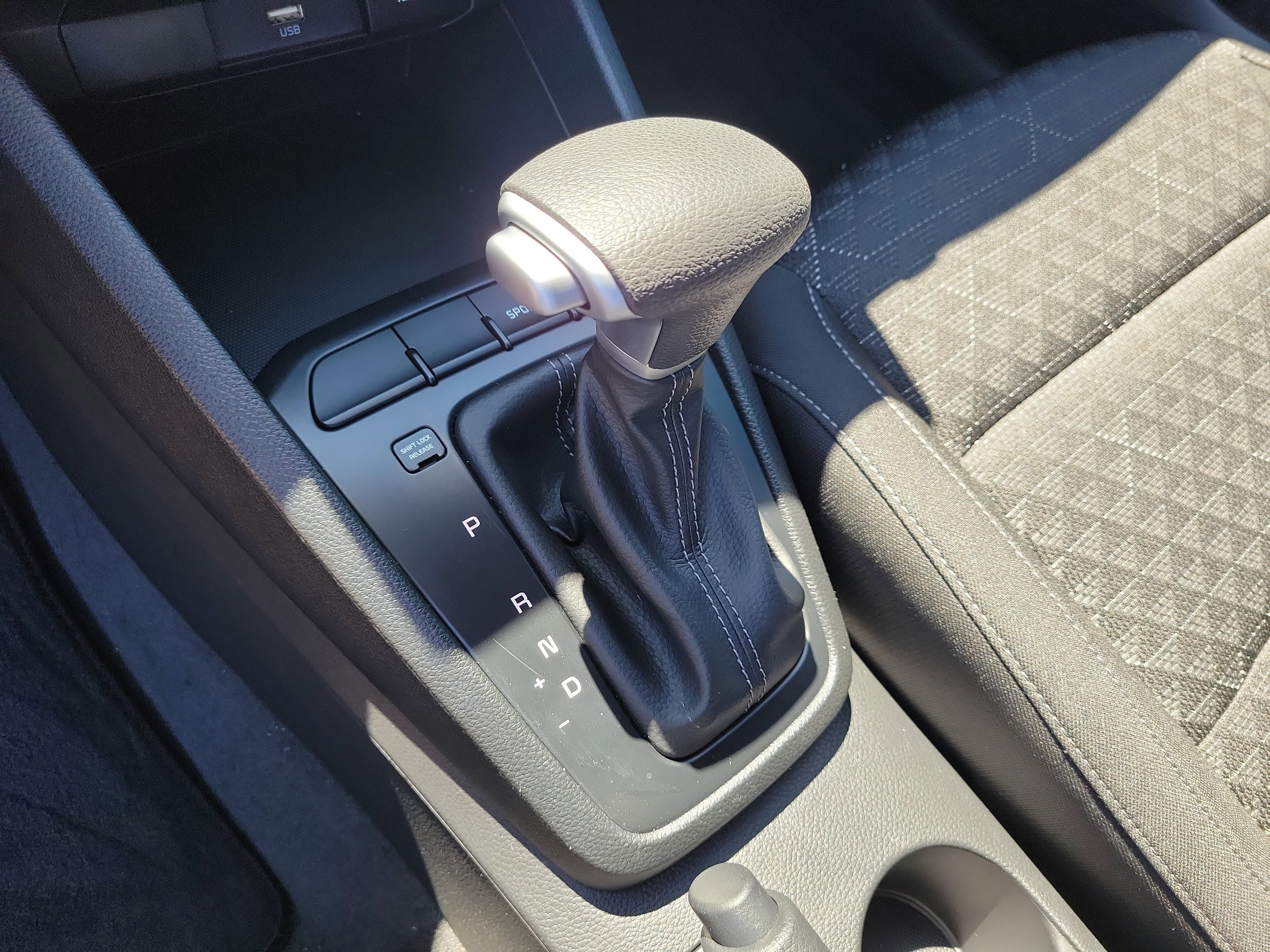 Used 2023 Kia Rio S image 28