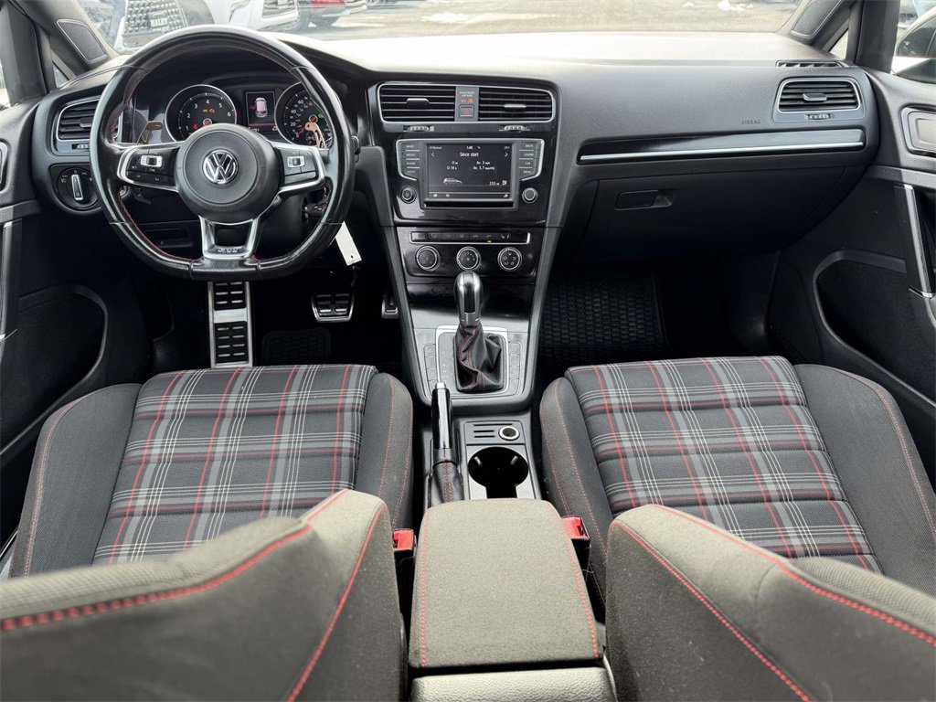 Used 2017 Volkswagen GTI S image 2