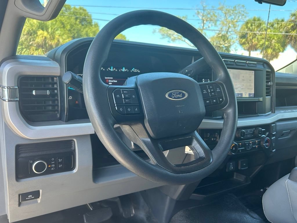 Used 2024 Ford F550 2WD Regular Cab Super Duty image 25