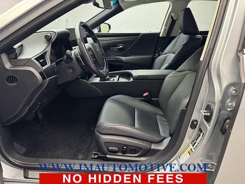 Used 2023 Lexus ES 250 w/ Premium Package image 13