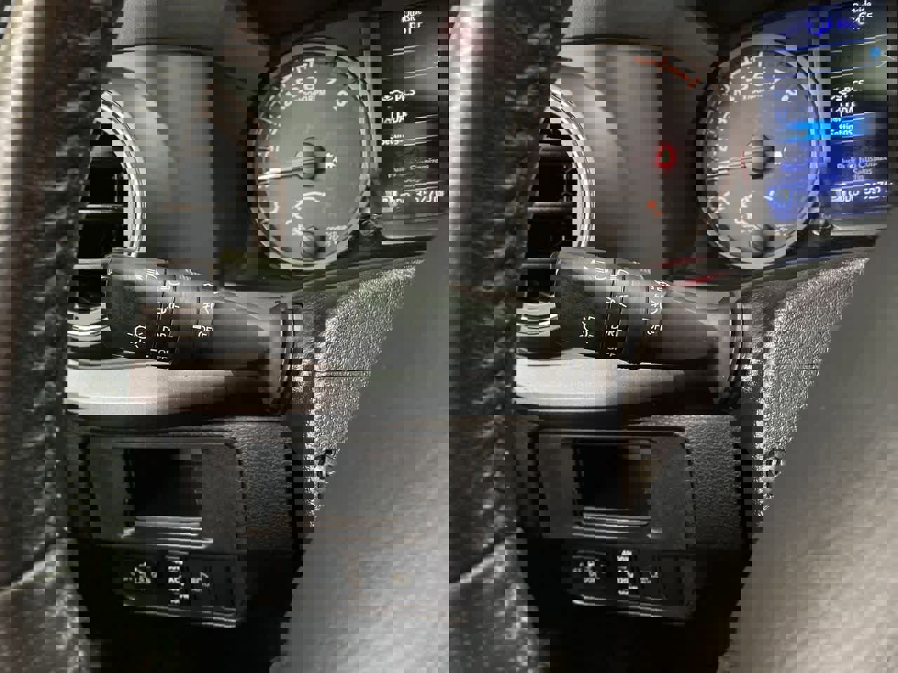 Used 2018 Toyota Tacoma TRD Sport w/ Technology Package image 23