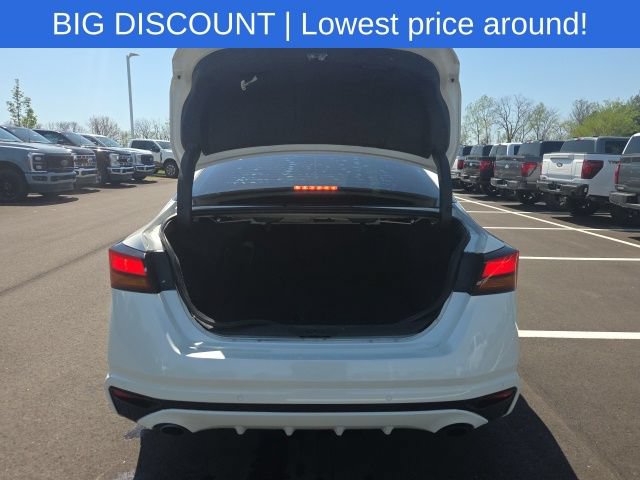 Used 2020 Nissan Altima 2.0 Platinum FWD image 13