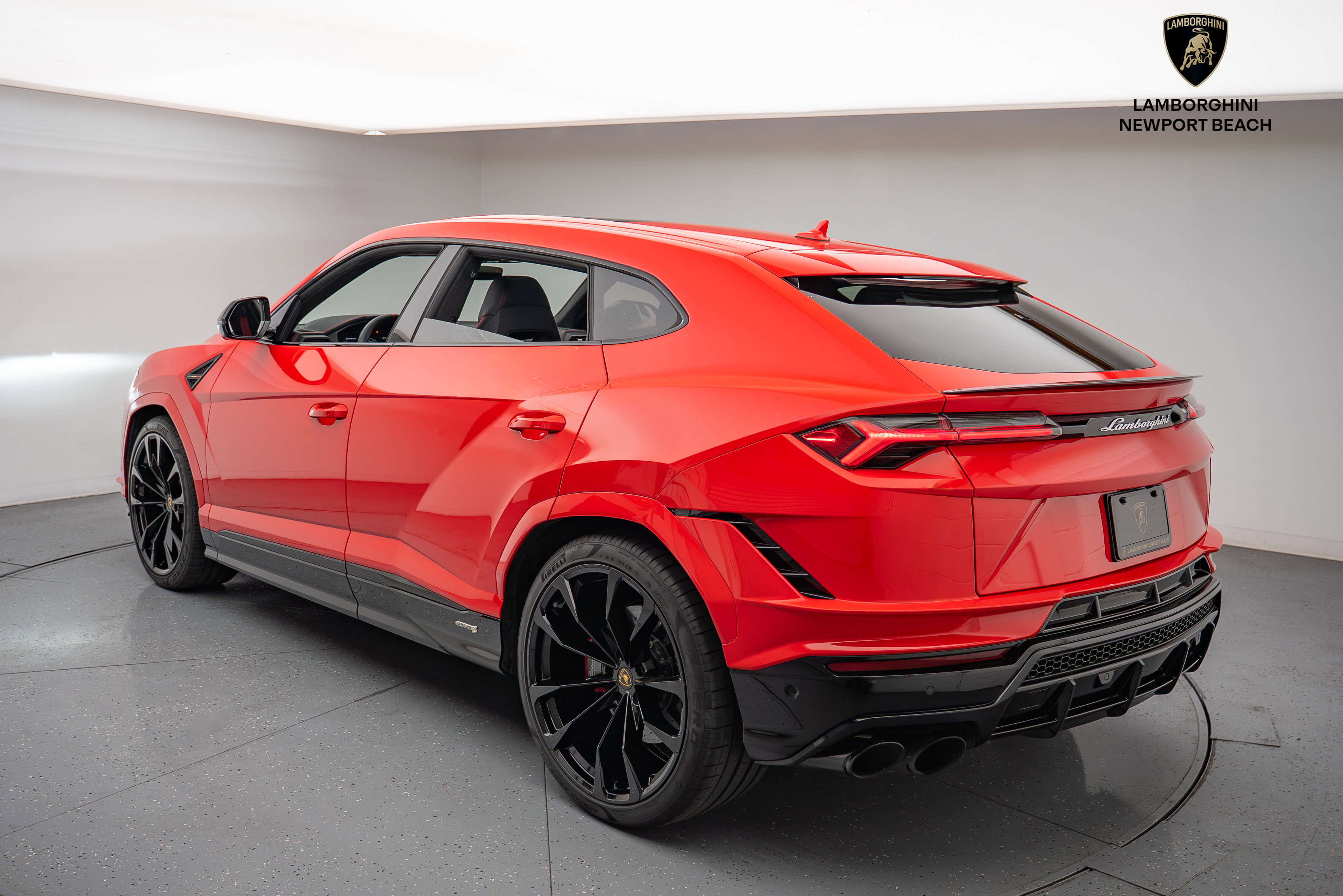 Used 2024 Lamborghini Urus S image 14