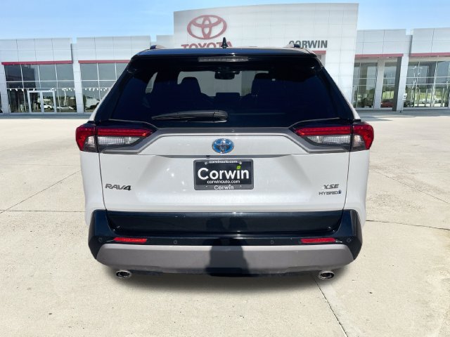 Used 2024 Toyota RAV4 XSE w/ Advanced Technology Package AWD/4WD image 4