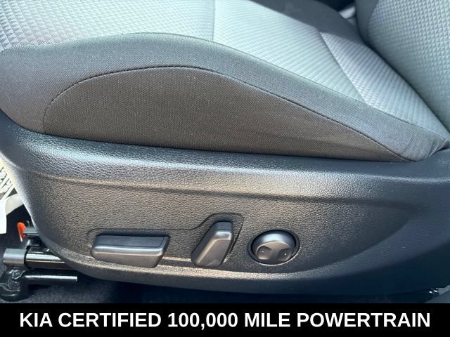 Certified 2025 Kia Soul S FWD image 13