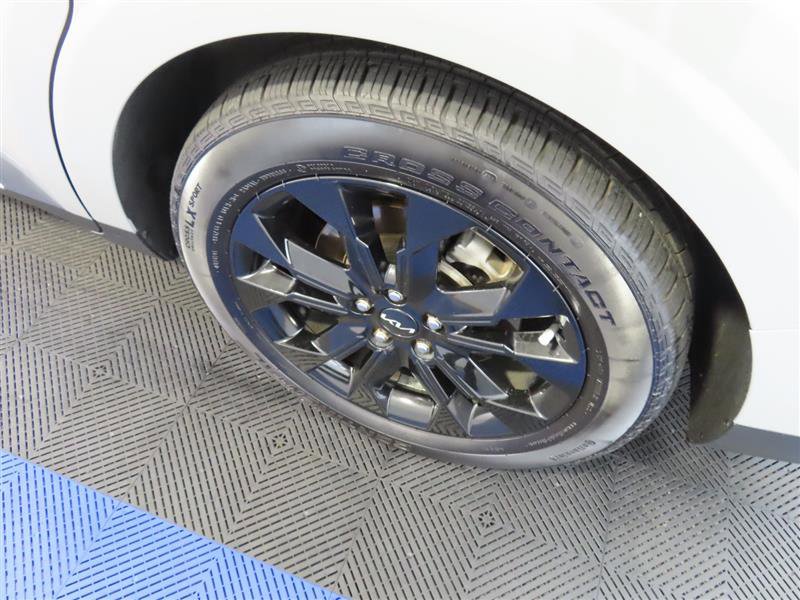 Used 2022 Kia Carnival SX image 7