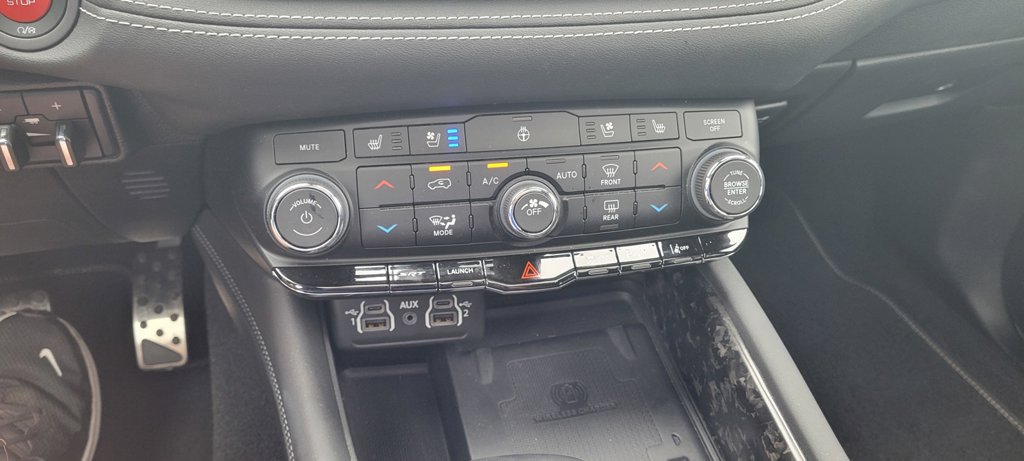Used 2024 Dodge Durango SRT AWD/4WD image 25