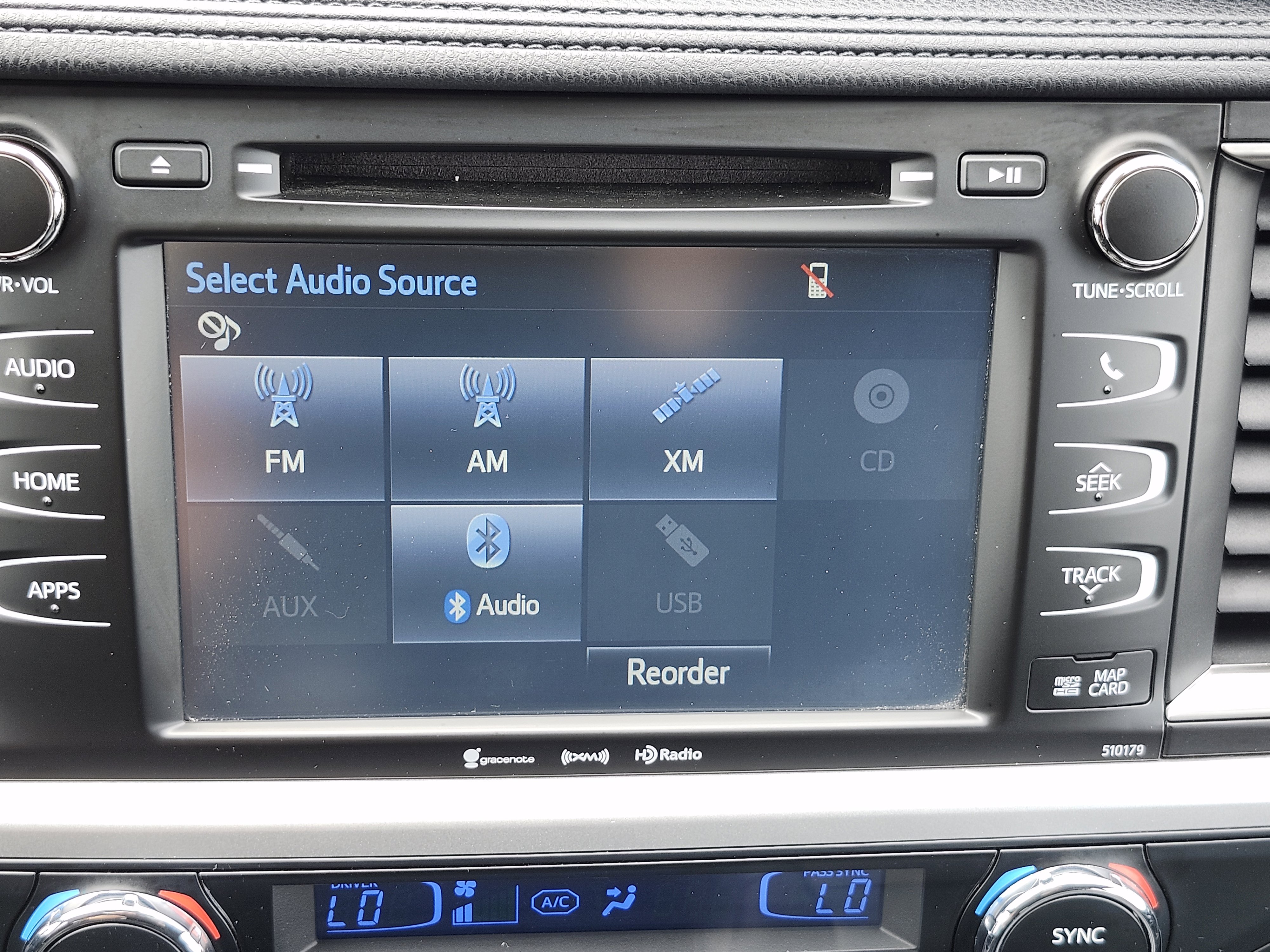 Used 2017 Toyota Highlander XLE image 7