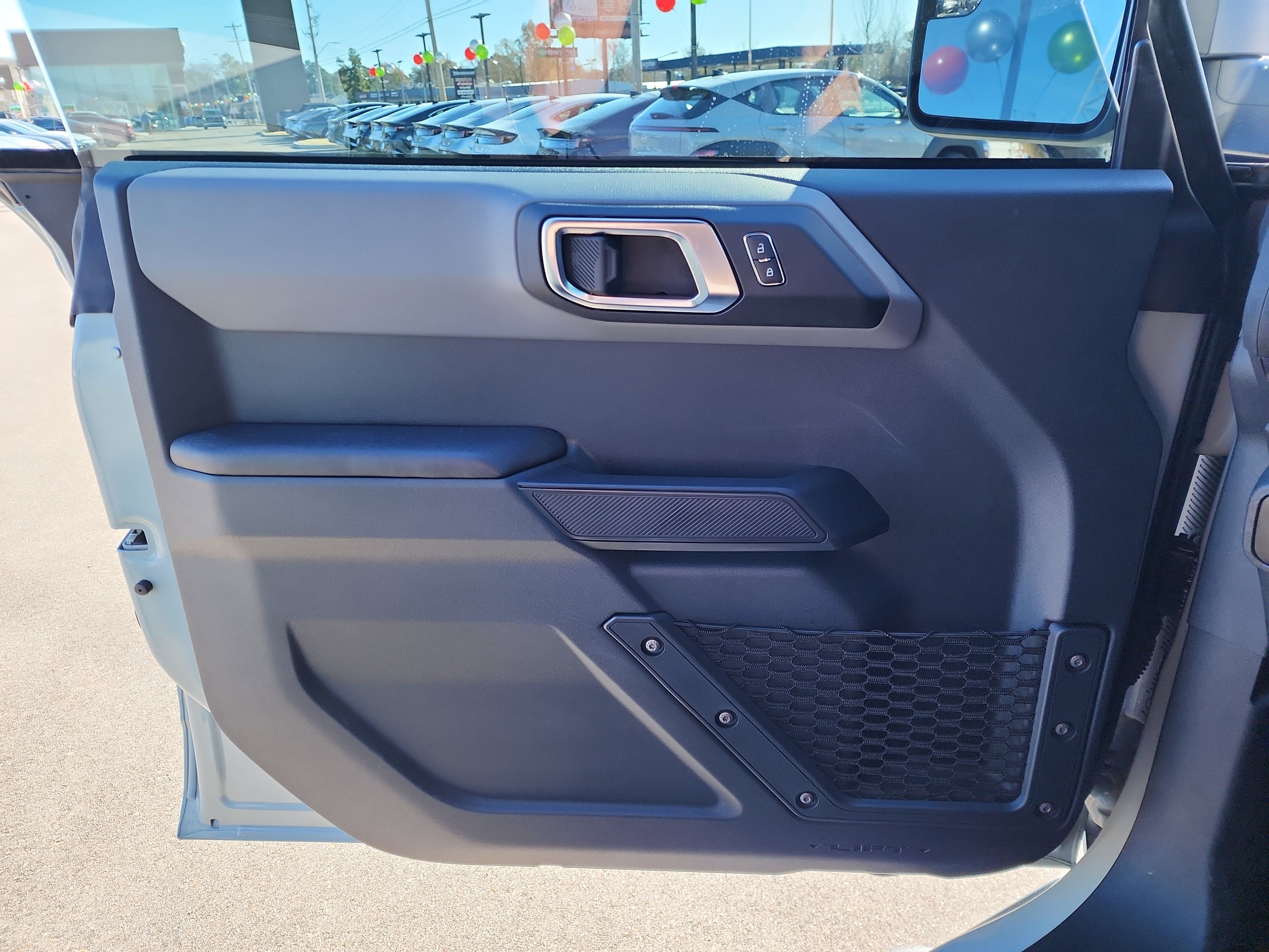 Used 2024 Ford Bronco Big Bend image 10