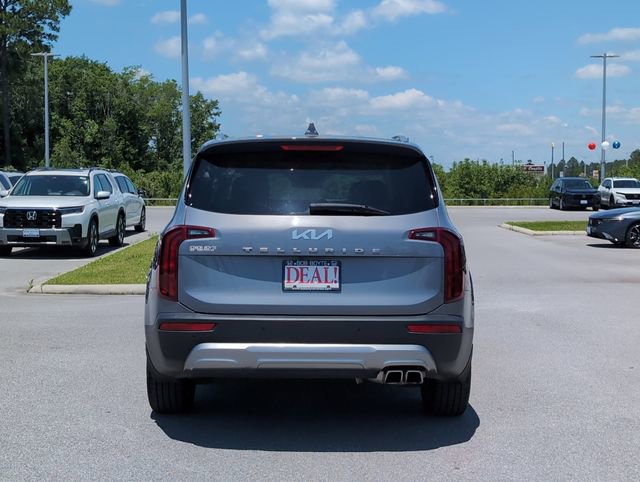 Used 2022 Kia Telluride S FWD image 4