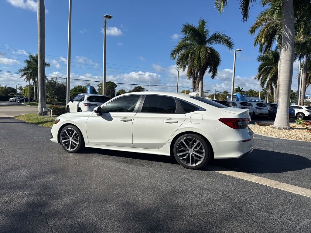 Used 2023 Honda Civic Touring image 10