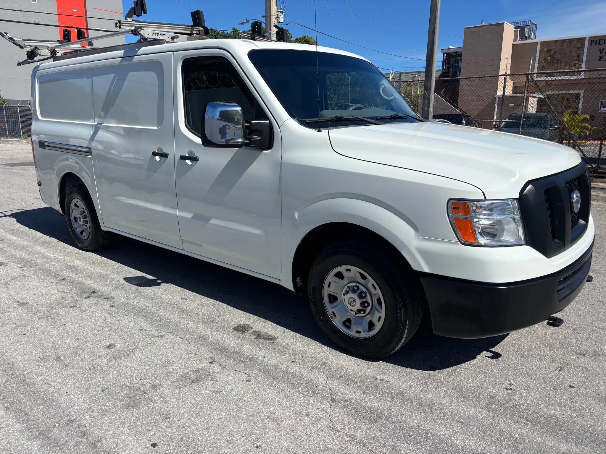 Used 2019 Nissan NV 2500 SV image 6