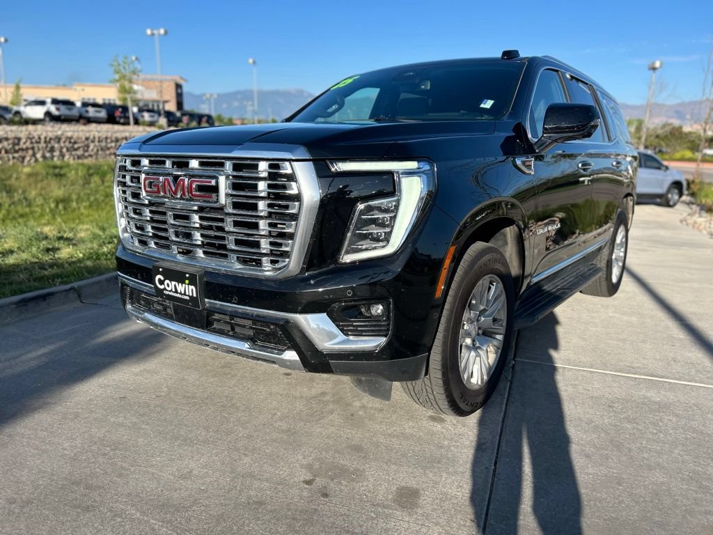 Used 2025 GMC Yukon Denali AWD/4WD image 3