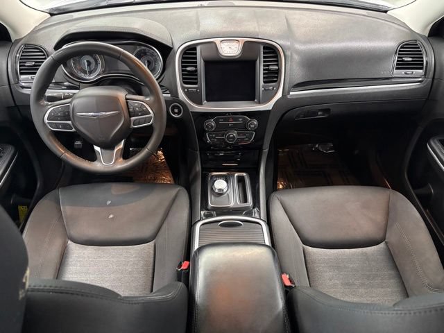 Used 2023 Chrysler 300 Touring w/ Sport Appearance Package RWD image 2