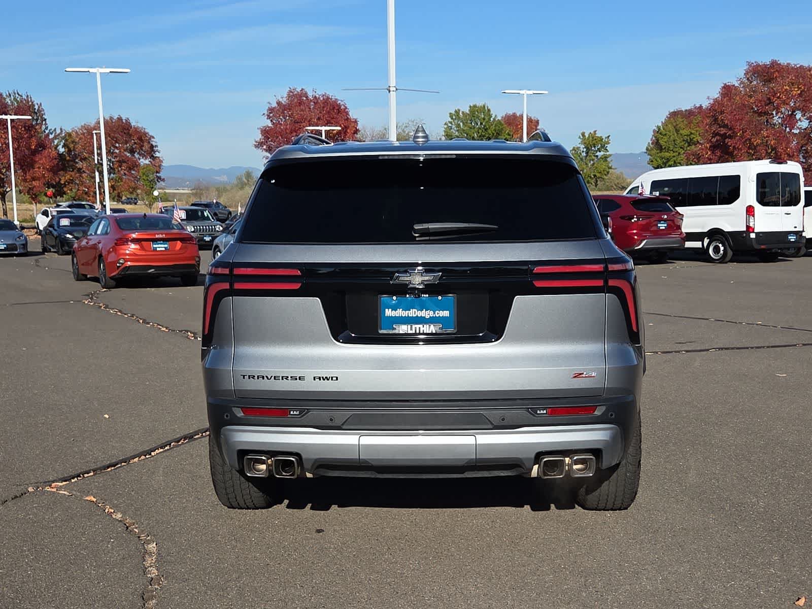 Used 2026 Chevrolet Traverse Z71 w/ Enhanced Driving Package AWD/4WD image 13