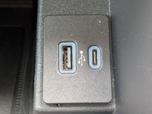 Used 2021 Ford Edge SEL w/ Convenience Package image 22