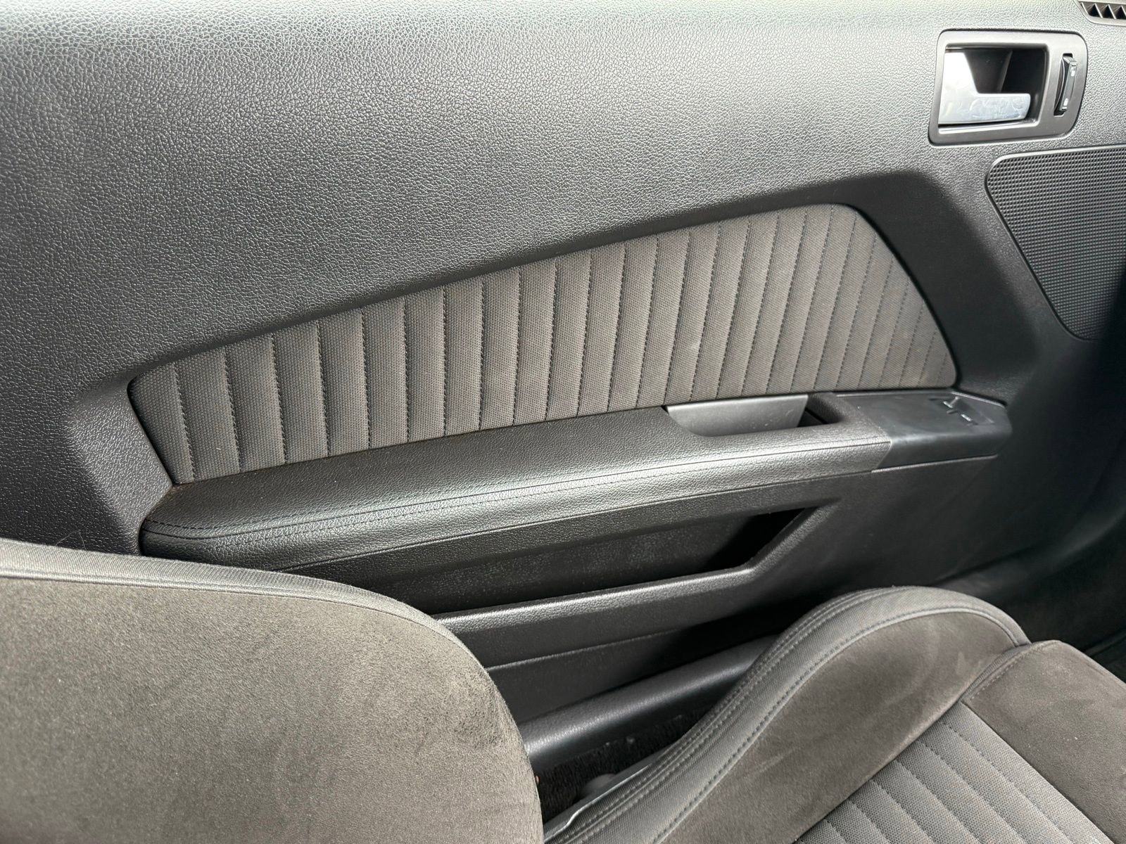 Used 2013 Ford Mustang Boss 302 w/ Boss 302 Accessory Pkg image 26