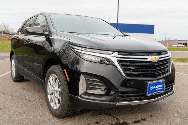Used 2023 Chevrolet Equinox LT image 4