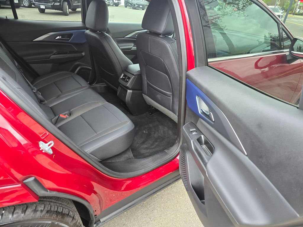 Used 2025 Chevrolet Equinox EV LT w/ Convenience Package FWD image 14