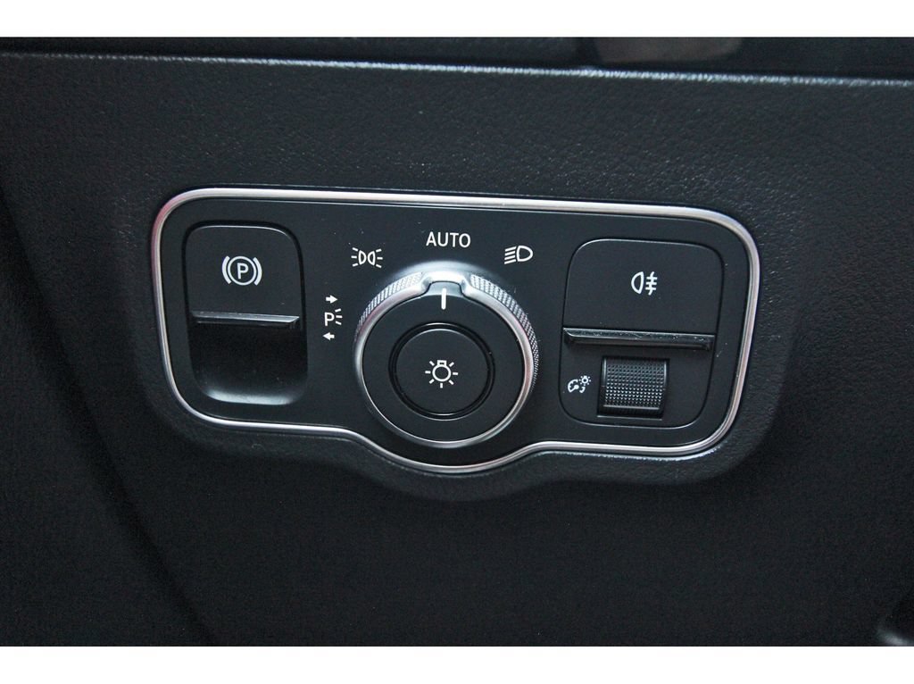 Used 2023 Mercedes-Benz GLA 250 image 22