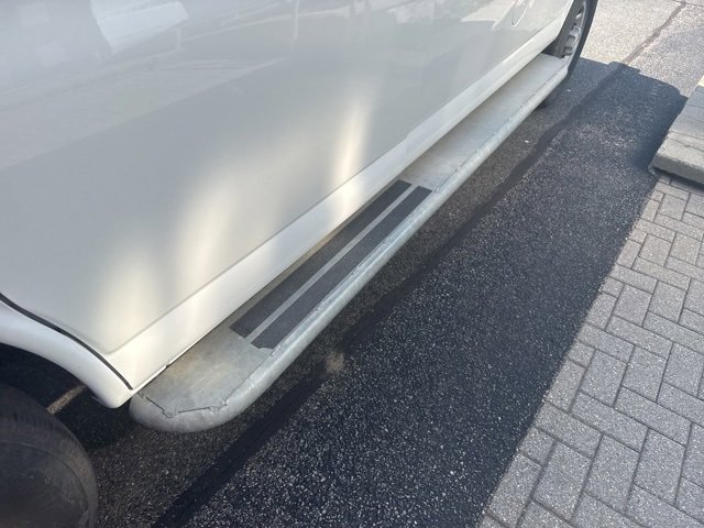 Used 2023 Chevrolet Express 2500 w/ Driver Convenience Package image 5