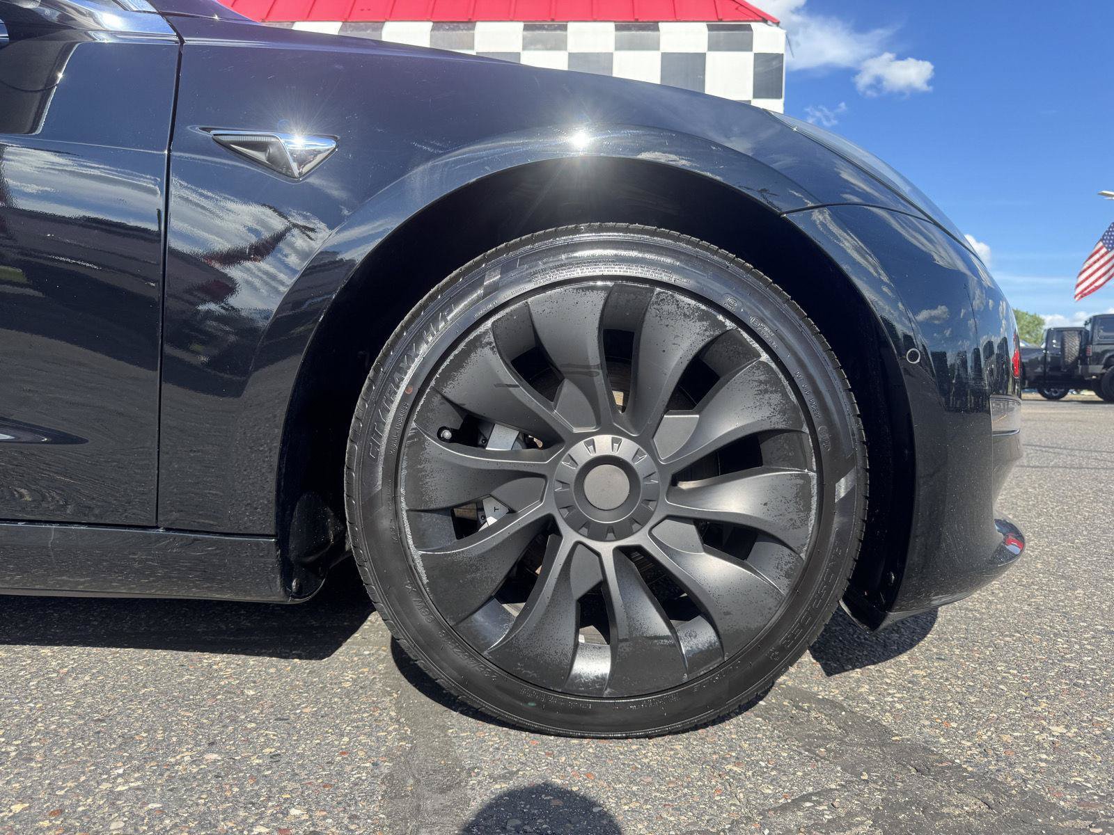Used 2018 Tesla Model 3 Long Range AWD/4WD image 9