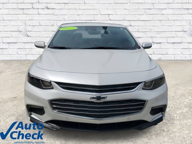 Used 2017 Chevrolet Malibu LT w/ Leather Package FWD image 6