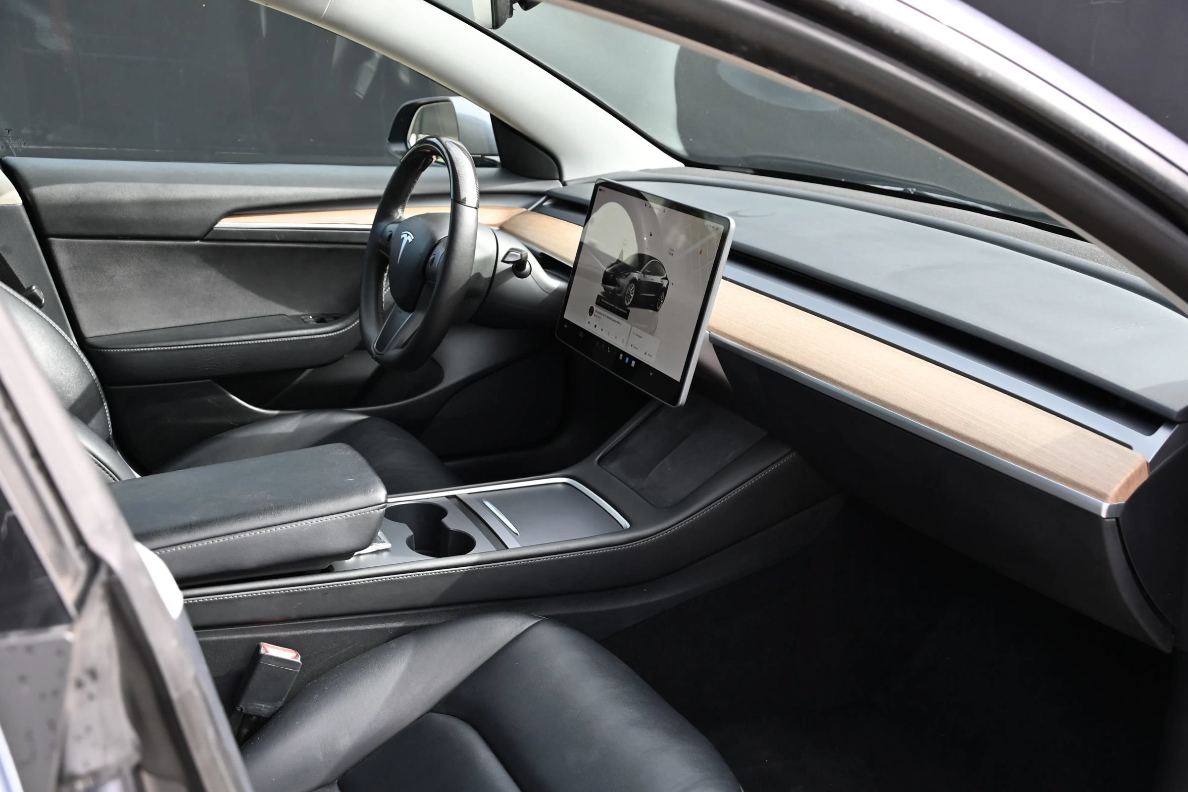 Used 2023 Tesla Model 3 Standard Range RWD image 18