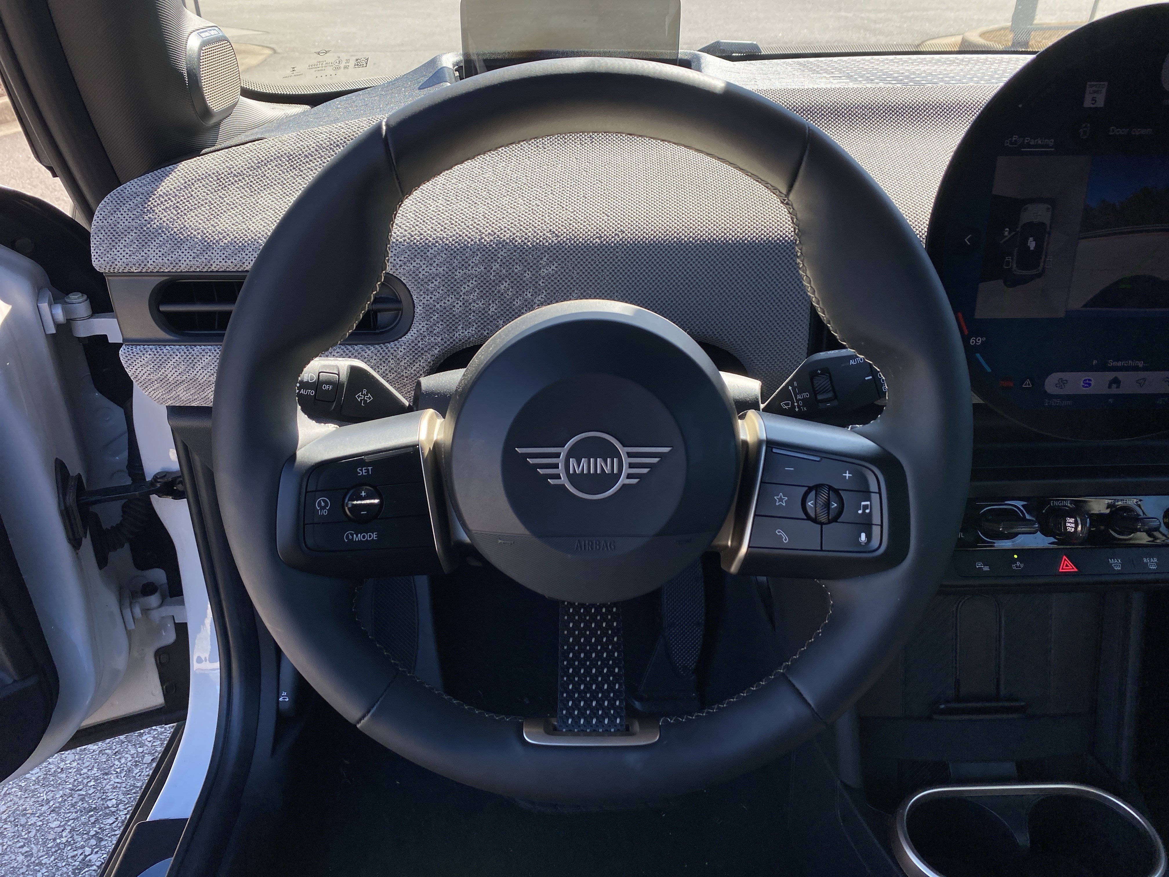 Certified 2025 MINI Cooper S image 9