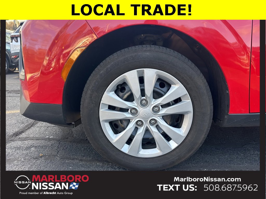 Used 2021 Kia Soul LX image 11