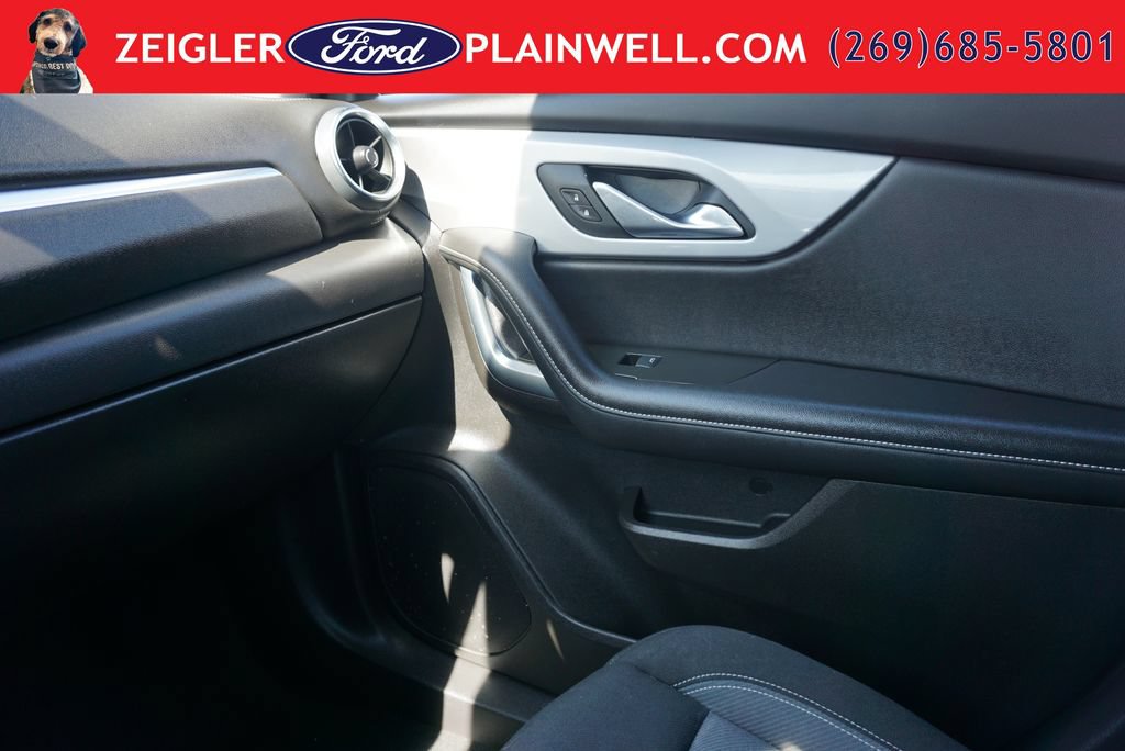 Used 2024 Chevrolet Blazer LT w/ Convenience Package FWD image 32