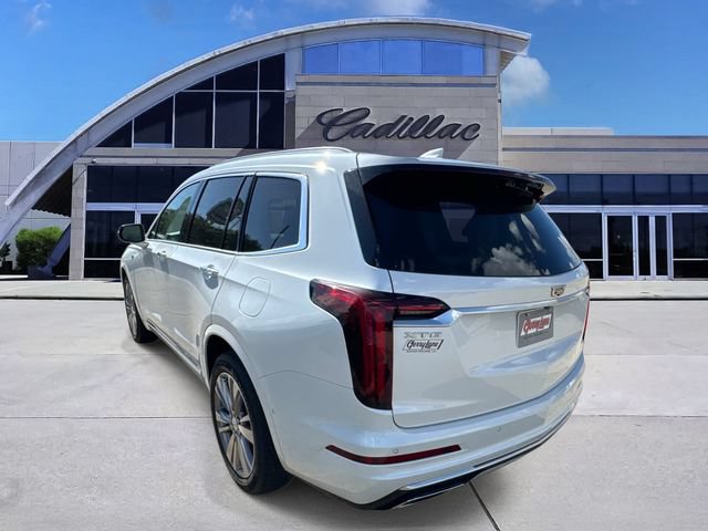 Certified 2023 Cadillac XT6 Premium Luxury w/ Technology Package FWD image 6